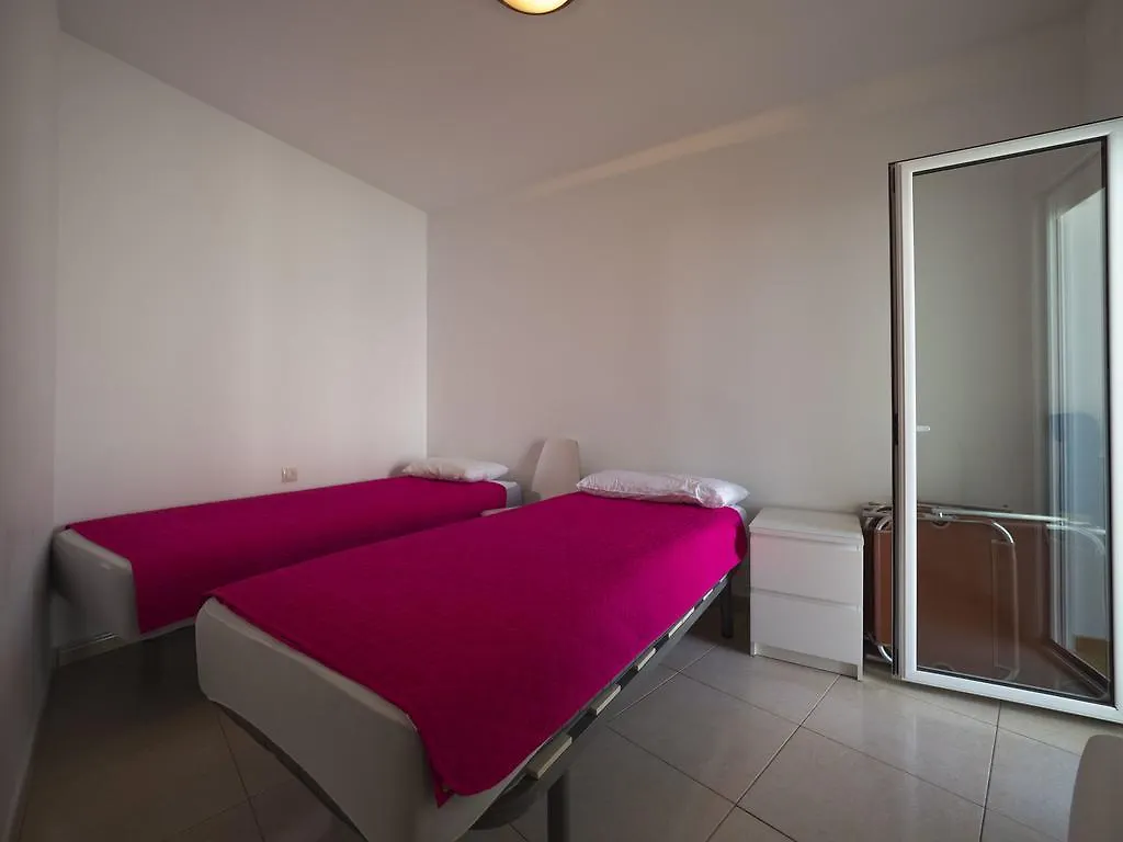 Inmosantos Oasis D4 Apartment Roses 0*,  Spain